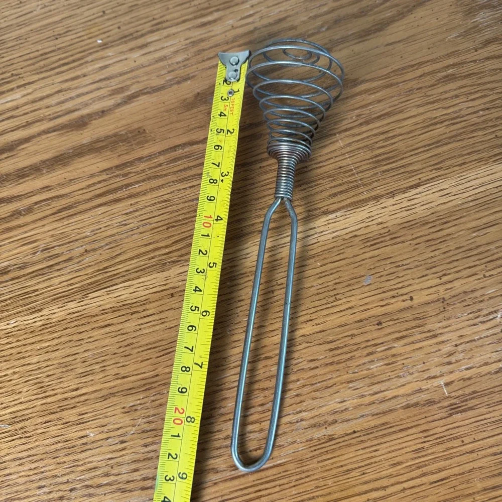 Vintage Spiral Spring Coil‎ Wire Whisk Hand Egg Beater Metal Kitchen Tool